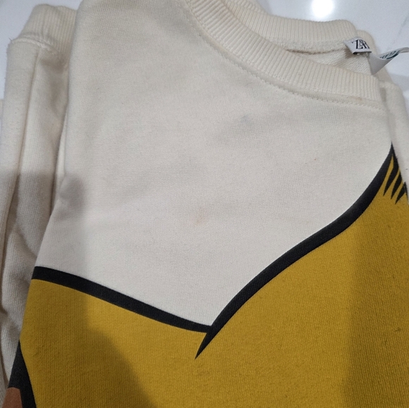 ZARA Disney Cream Sweatshirt with Graphic Size L - Picture 8 of 11